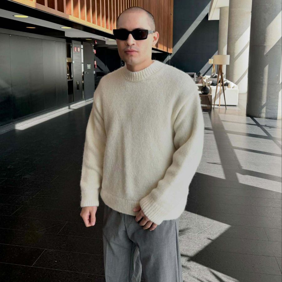 sweater men High-quality knitted sweater comfortable and casual long-sleeved round-neck loose-fitting pullover 80 wool thick sweater