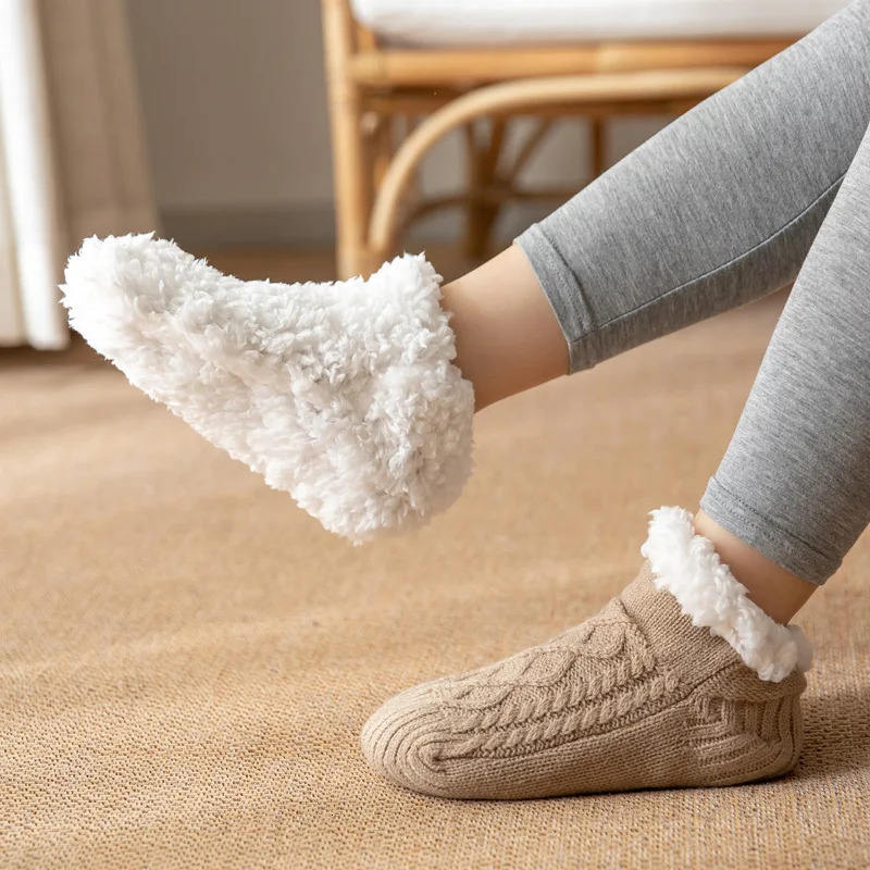 Fall and Winter Floor Socks Home Warm Women Men Socks Snow Socks Sleep Carpet Socks Slippers Socks Men Nonslip Yoga Socks 251017
