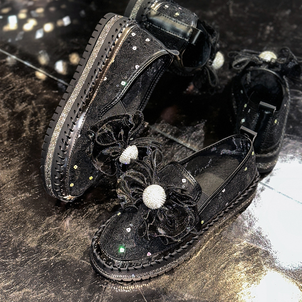 Platform Diamonds Butterfly Knot Women Luxury Flats Bling Woman Rhinestone Ladies Casual Mesh Chunk Sole Slip-on Shoes Summer Outdoor Casual Shoes Siz