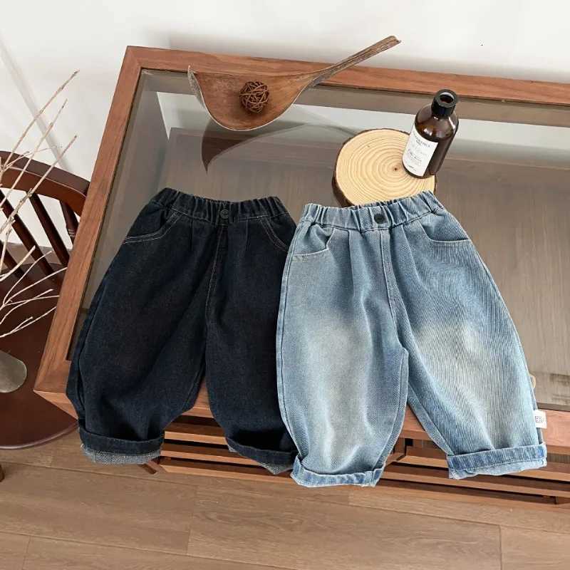 New Boys Streetwear Retro Jeans 2025 Autumn Baby Girls Elastic Waist Loose Jean Pants Childrens Denim TrousersT251017