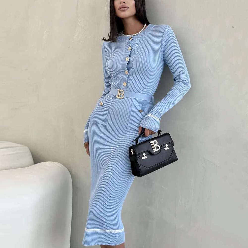 Round Neck Dress With Waist Tie Long Skirt B5