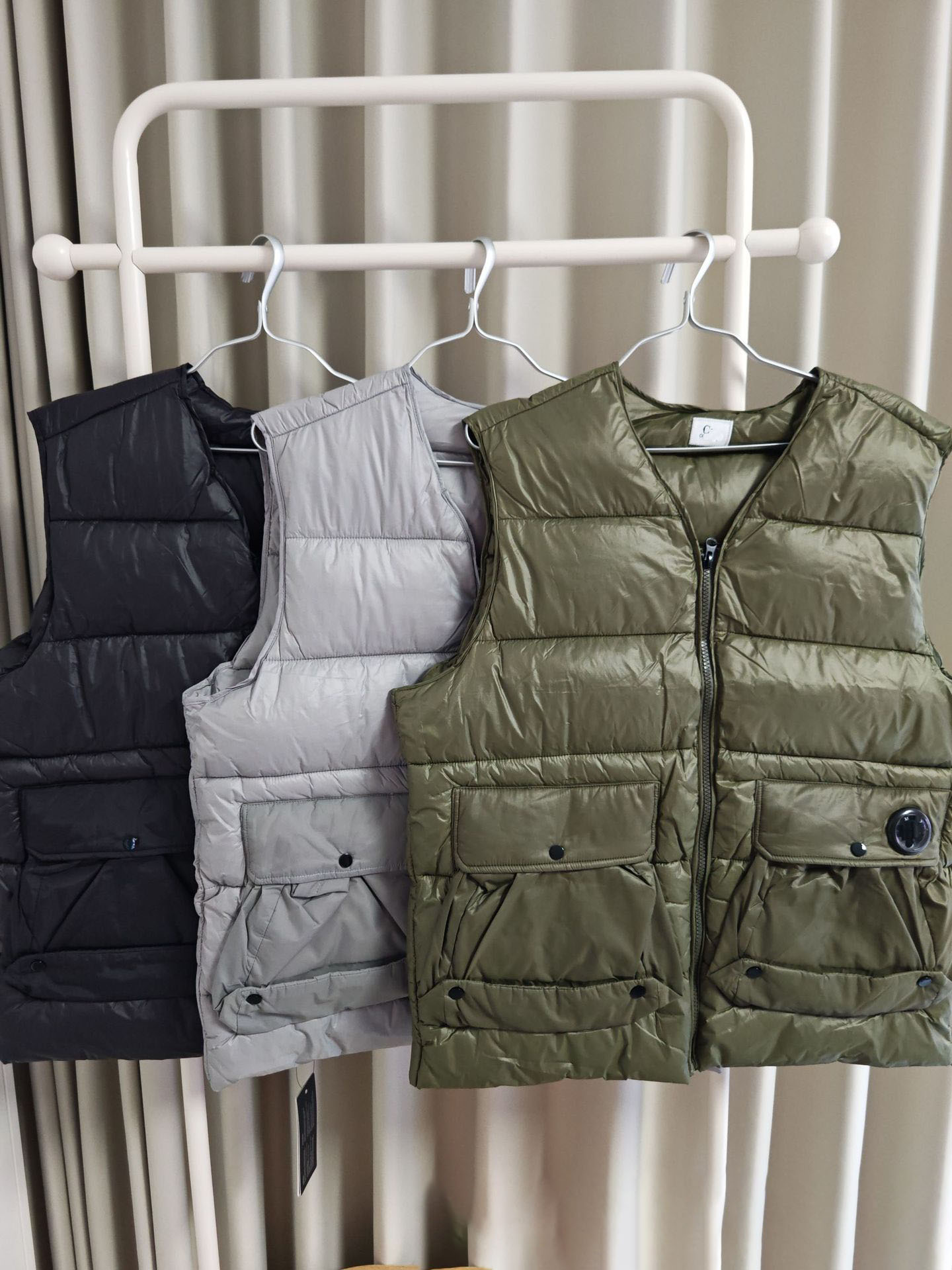 Designer vest Mens Vests pure cotton genuine badge 1:1 European version retro American style camisole vest men's and women's cotton clothing Luxury puffer jacket