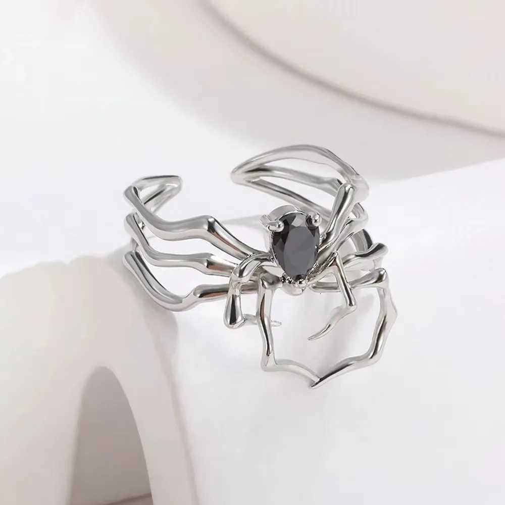 Punk Spider Rings for Women Silver Color Dark Retro Black Gem Spider Ring HipHop Halloween Jewelry Accessories Z251017