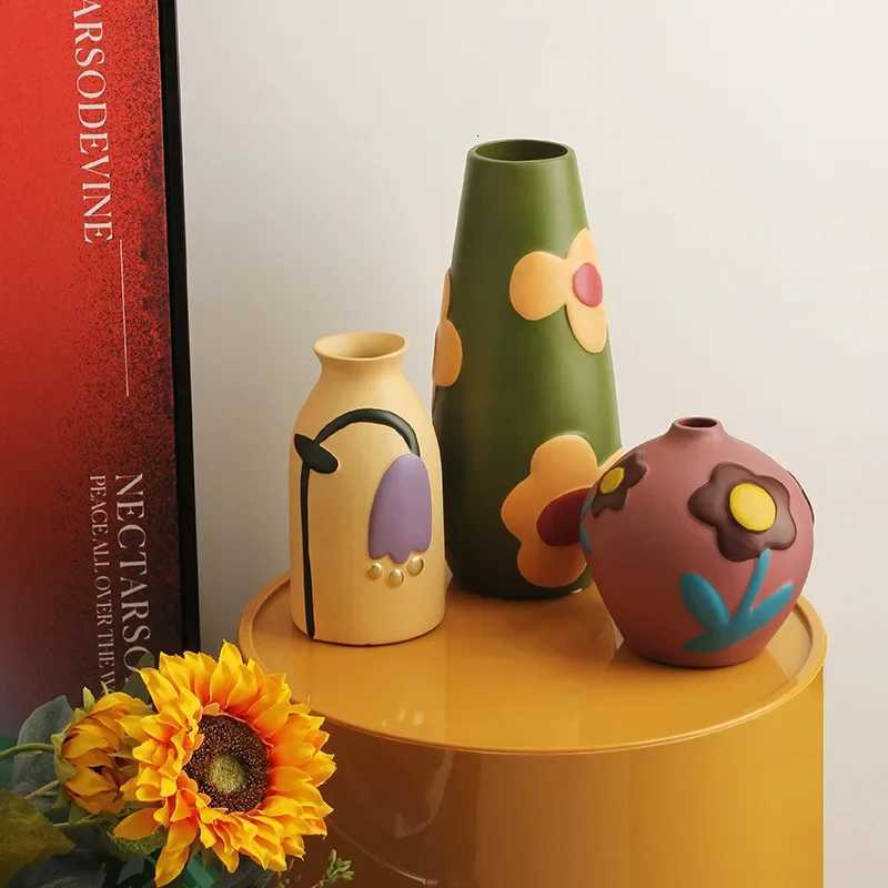 Desktop Ceramic Vase Living Room Flower Arrangement Creative Living Room Home Decoration Morandi Painted Flower Device C251017