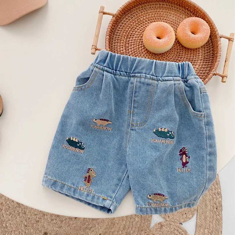 2024 Summer Kids shorts cartoon embroidery Boys sports knee length jeans Children denim Middle pantsT251017