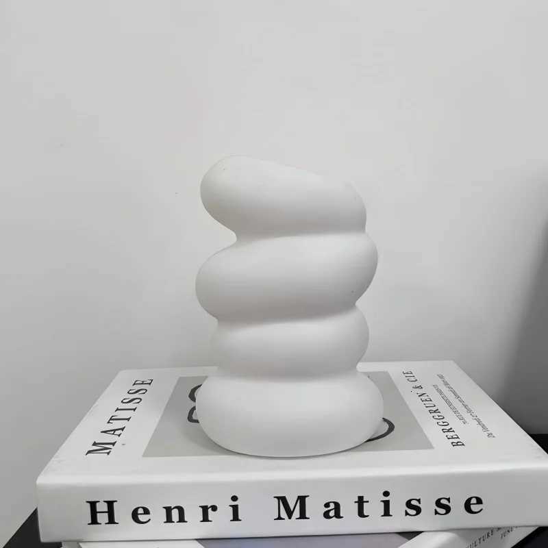 1piece creative vase Ins style light luxury highend spiral plastic home decoration living room flower arrangement decoration C251017