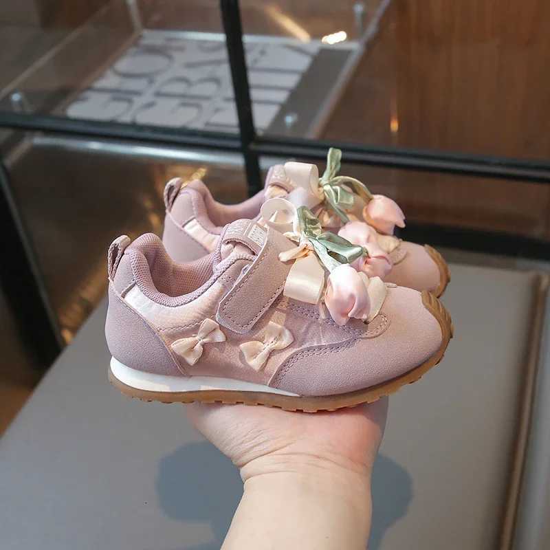 Girls Sports Shoes Sweet Flowers Children Fashion Sneakers Versatile Elegant 2025 Brand New Kids Causal Princess School SneakersT251017