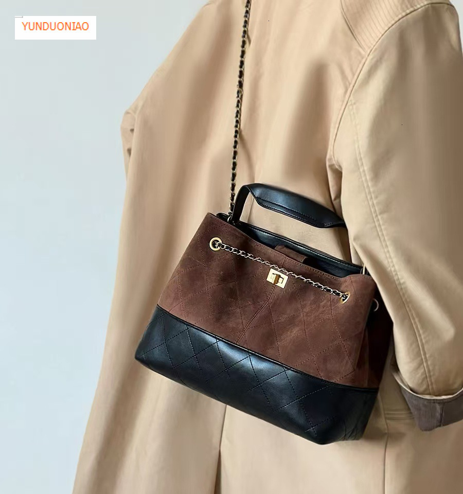 Autumn and winter new luxury handbag new matte suede splicing quilted designer bag chain style large capacity women's shoulder bag