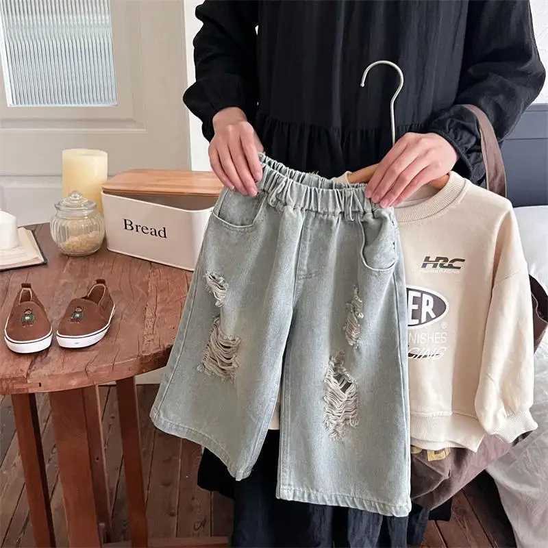 Spring and Autumn Childrens Pants Personalized Ripped Jeans Loose Straight Leg Pants for Boys and GirlsT251017