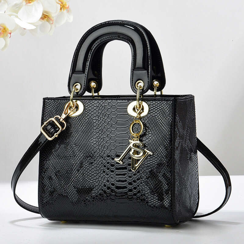 Bag Small Fragrance Style Lizard Pattern Shaped Texture Large Capacity Princess Diana Single Shoulder Crossbody Handbag Bags
