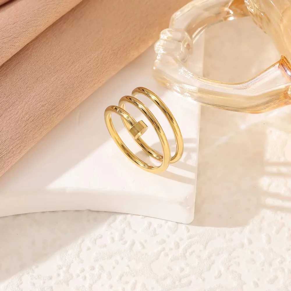 1pc hot selling new fashionable and versatile three circle nail ring womens light luxury niche highend jewelryW251017
