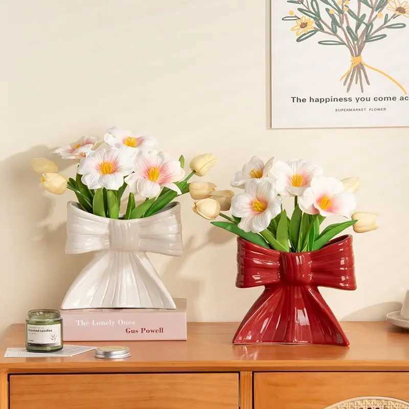 Creative Bow Vase Ornaments Highend Ceramic Hydroponic Flower Arrangement Living Room Office Vintage Vase Home Ornament Gifts C251017
