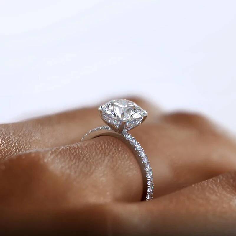 Classic designer Moissanite ring 925 Sterling Sliver Engagement Wedding Promise Ring 8mm 2 Ct Round D-E Finger Rings for Women Fine Jewelry