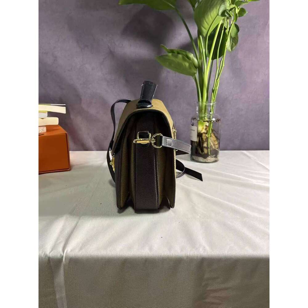 Black 2025 Fashion Designer Handbag Shoulder Classic Women's Bucket Bag