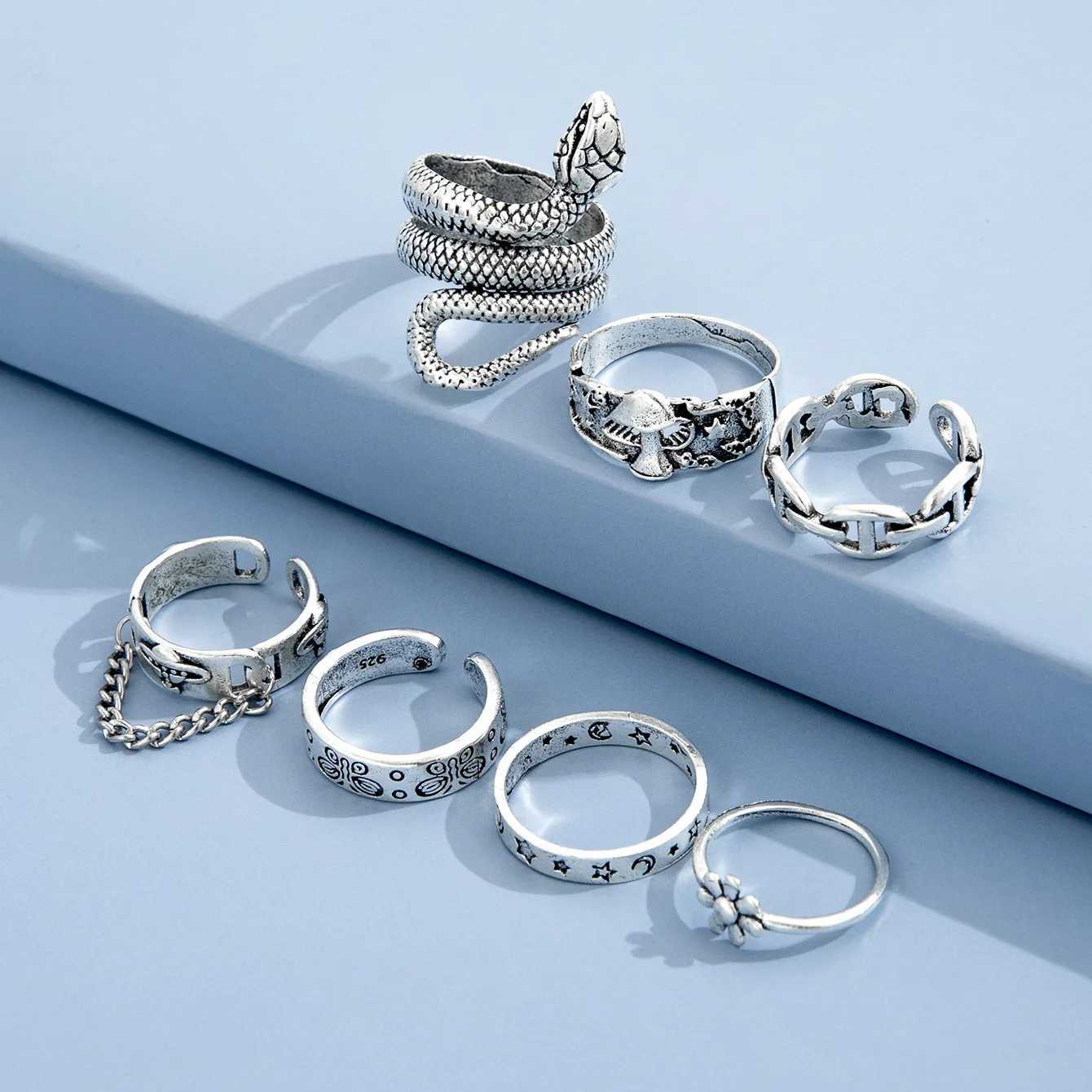 HI MAN 7PcsSet Mixed Butterfly Star Moon Flower Snake Mushroom Satellite Ring Women Creative Bohemian Jewelry Z251017