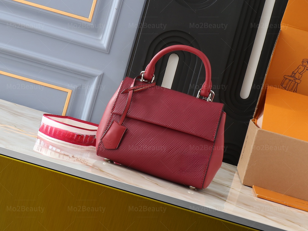 2025 New French style ripplepattern designer handbag luxury bag crossbody bag tote bag shoulder bag women's bag