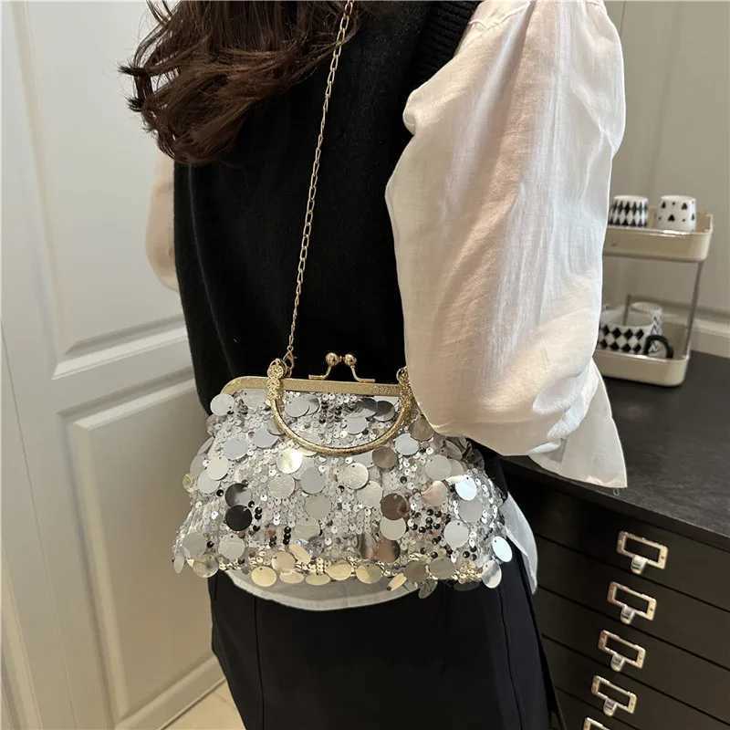 Elegant Sequined Evening Shoulder Bags for Women Solid Color Ladies Clip Chain Crossbody Bag Casual Female Shell Handbags Purse Z251017