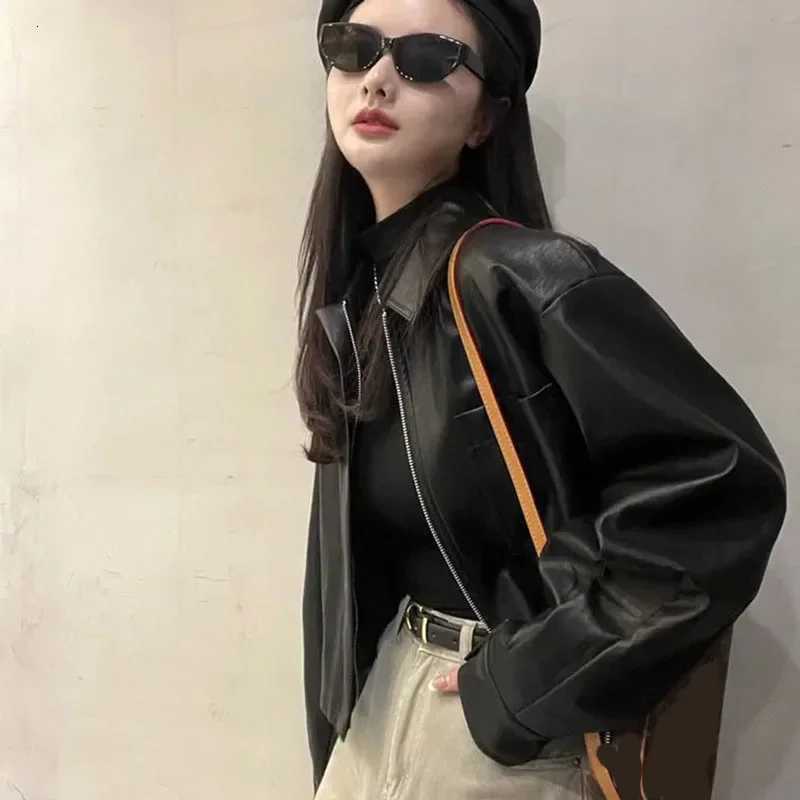 Black PU Leather Women Jackets Korean Fashion Zipper Biker Short Jacket Woman Autumn Winter Casual Loose Turndown Collar CoatT251017