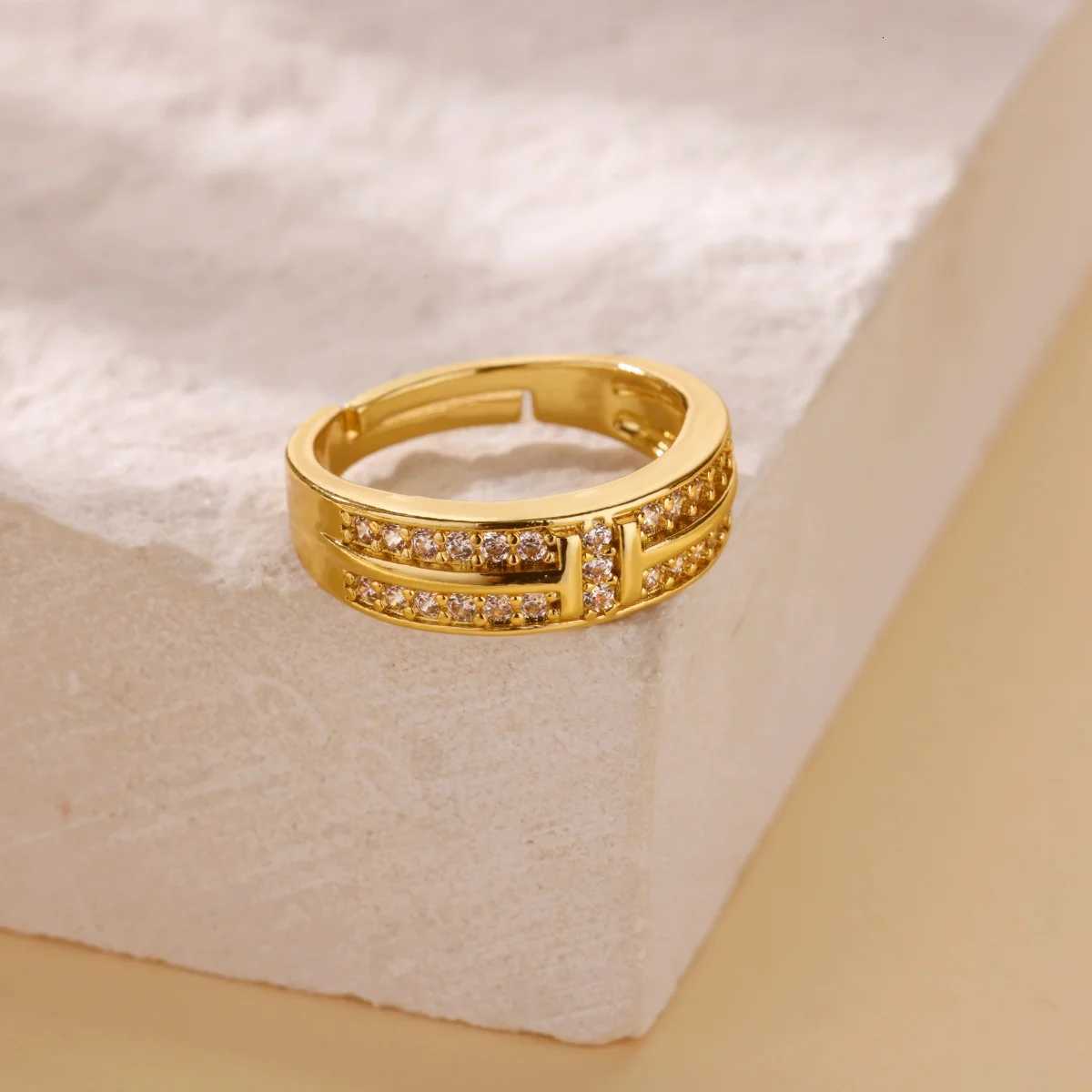 Luxury Brand Zirconia Minimalist Rings For Women Gold Color Stainless Steel Geometric Ring Vintage Wedding Fashion Jewelry Gif Z251017