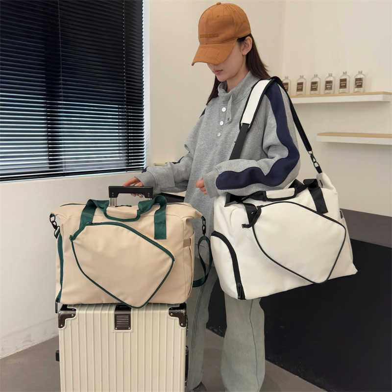 Tennis Bag with Independent Shoe Compartment, Sports Bag with Dry and Wet Separation, Handbag for Training, Crossbody Bag for Short Trips 250415