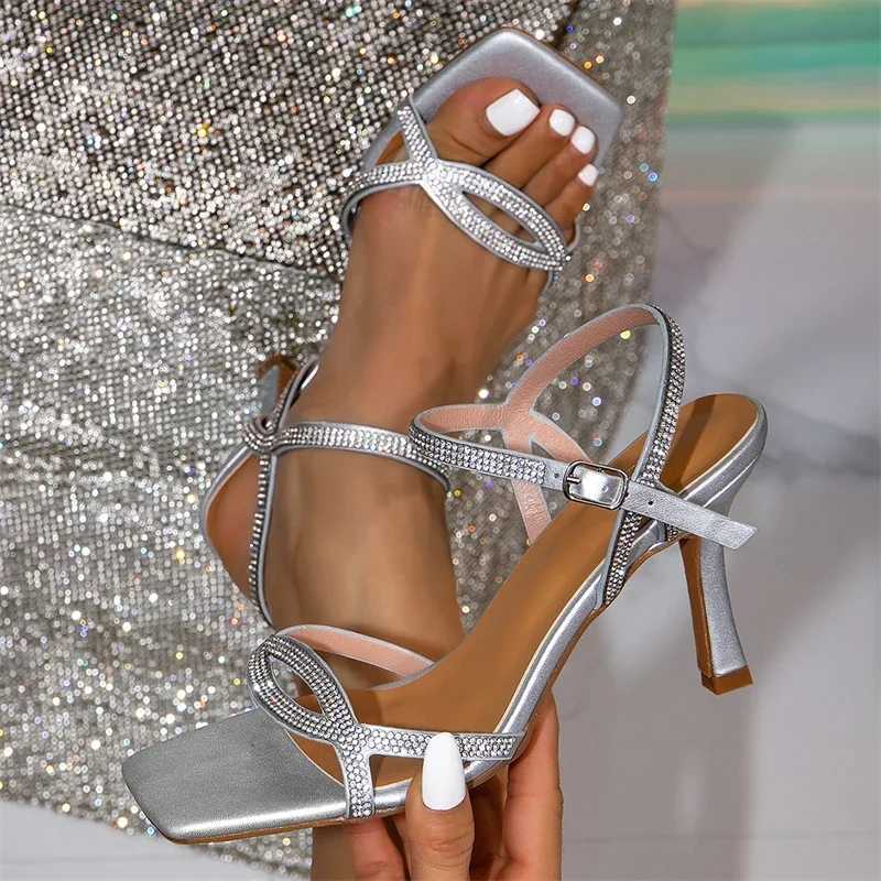 Silver Rhinestones Crystal Diamond Buckle Strap High Heels Women Sexy Open Toe Heeled Sandals Summer Elegant Party Dress Shoes Z251015
