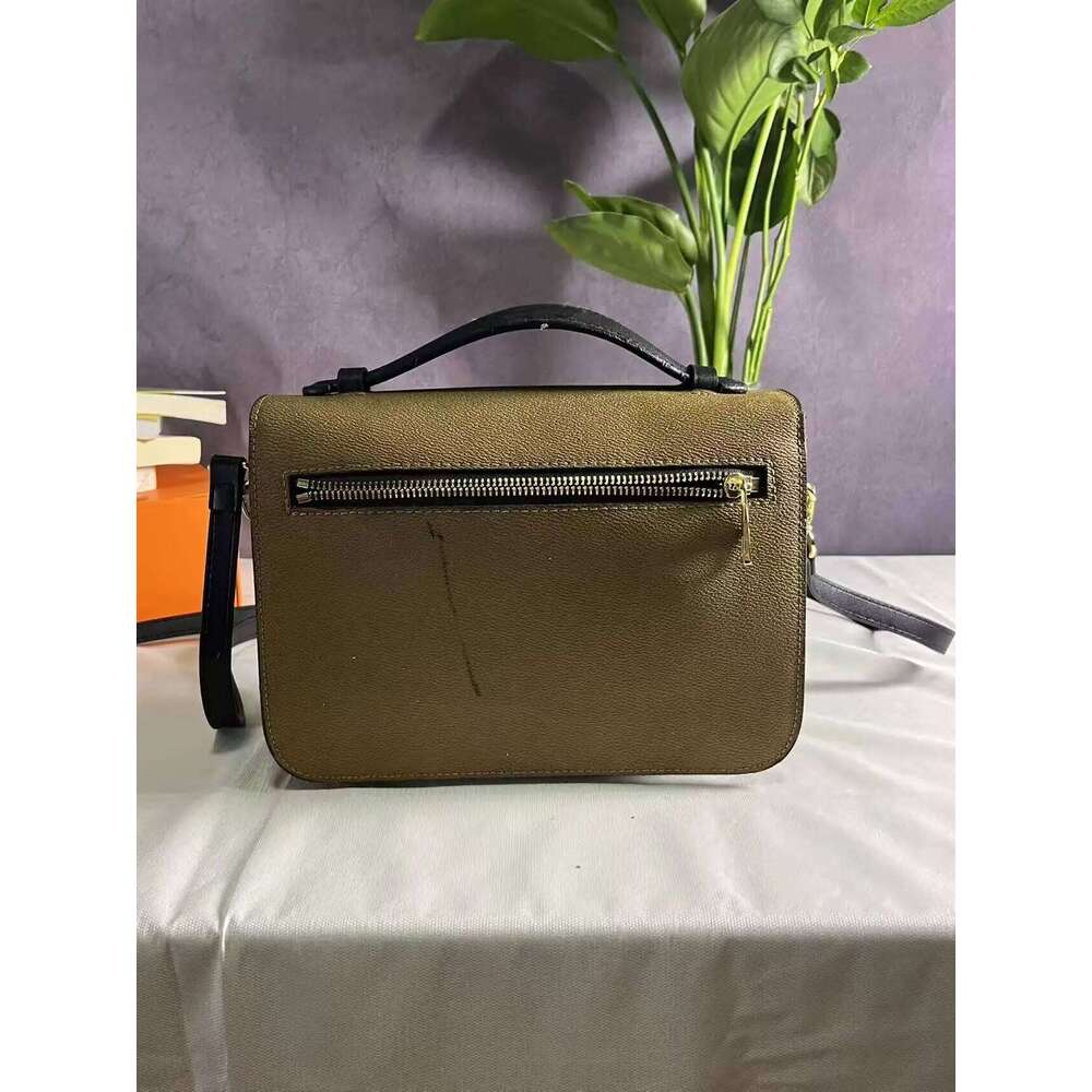 Black 2025 Fashion Designer Handbag Shoulder Classic Women's Bucket Bag