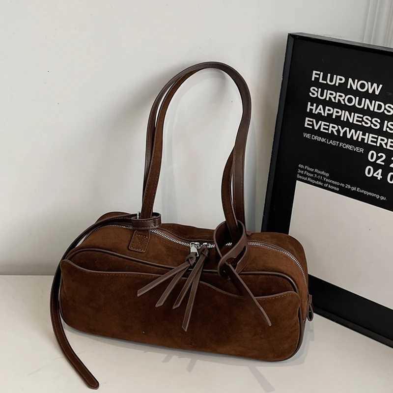 Red Suede Wedding Shoder Bag Luxury Designer Wen Versatile Underarm Bags Elegant Fem Large Capacity Handbags1 D251017