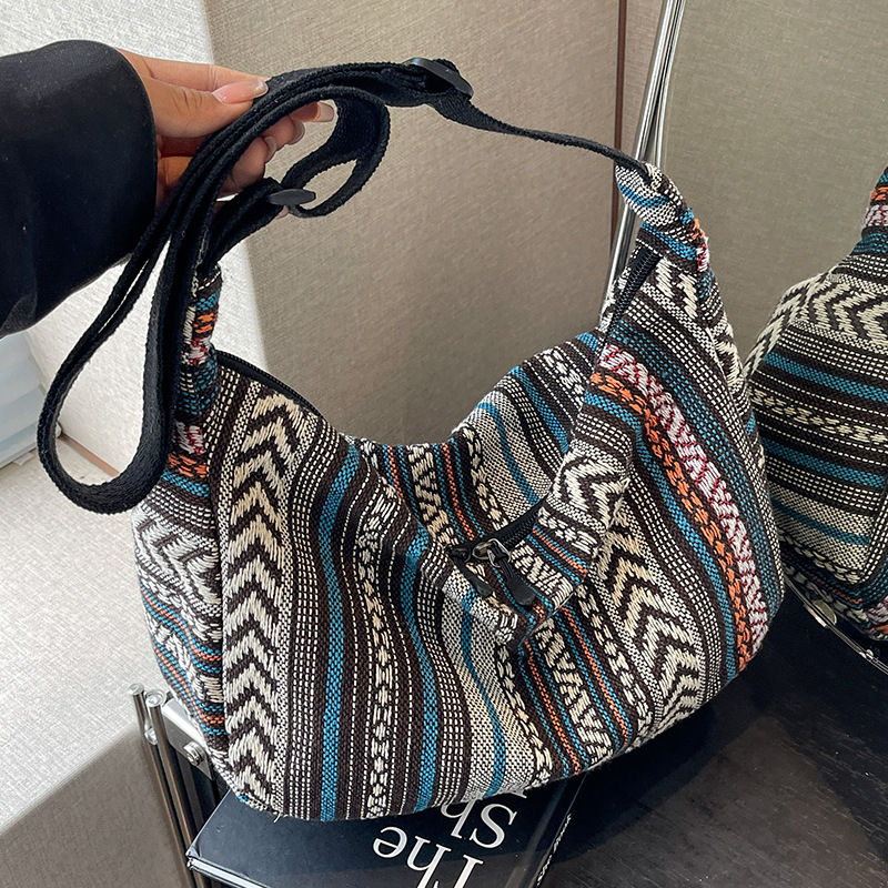 Luxury Bag Designer Bag Large Capacity Ethnic Style Bag 2025 New Trendy Fashion Crossbody Dumpling Bag Ins Retro Versatile Shoulder Bag For Women