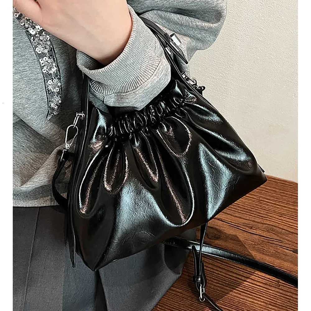 Womens Shoulder Bag New Casual Pleated Cloud Tote Bags Trendy Burgundy Red Single Commuting Handbags Fashion PU Crossbody Purse Z251017