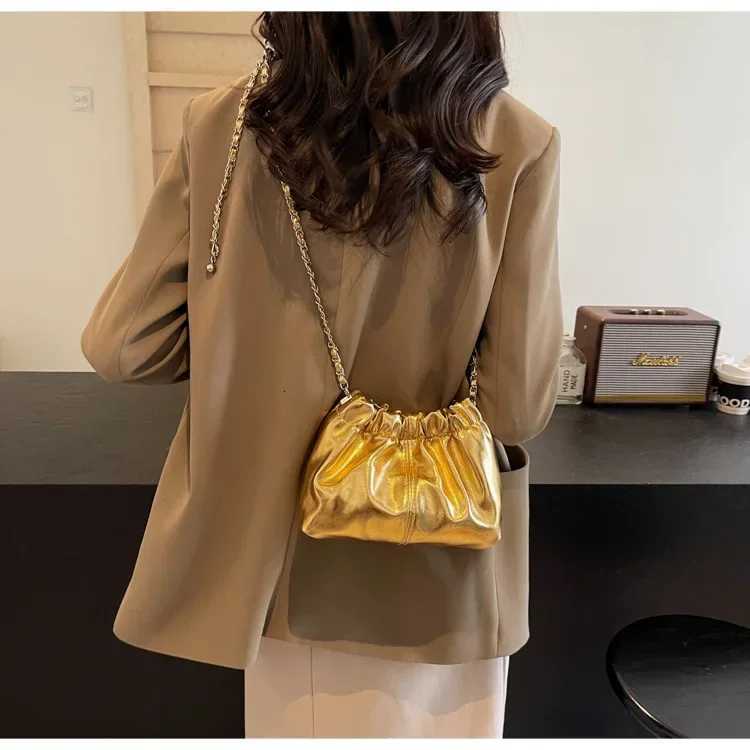 Trendy Pleated Bucket Bag 2025 New Womens Niche Chain Versatile HandheldShoulderCrossbody Light Luxury Stylish Z251017