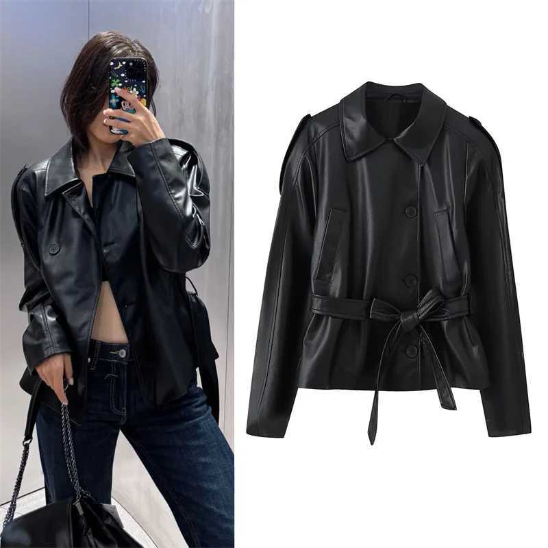 Womens Coat 2025 Autumn New Style Black Long Sleeve Faux Leather Tie Decoration Short Windbreaker Motorcycle Style CasualT251017