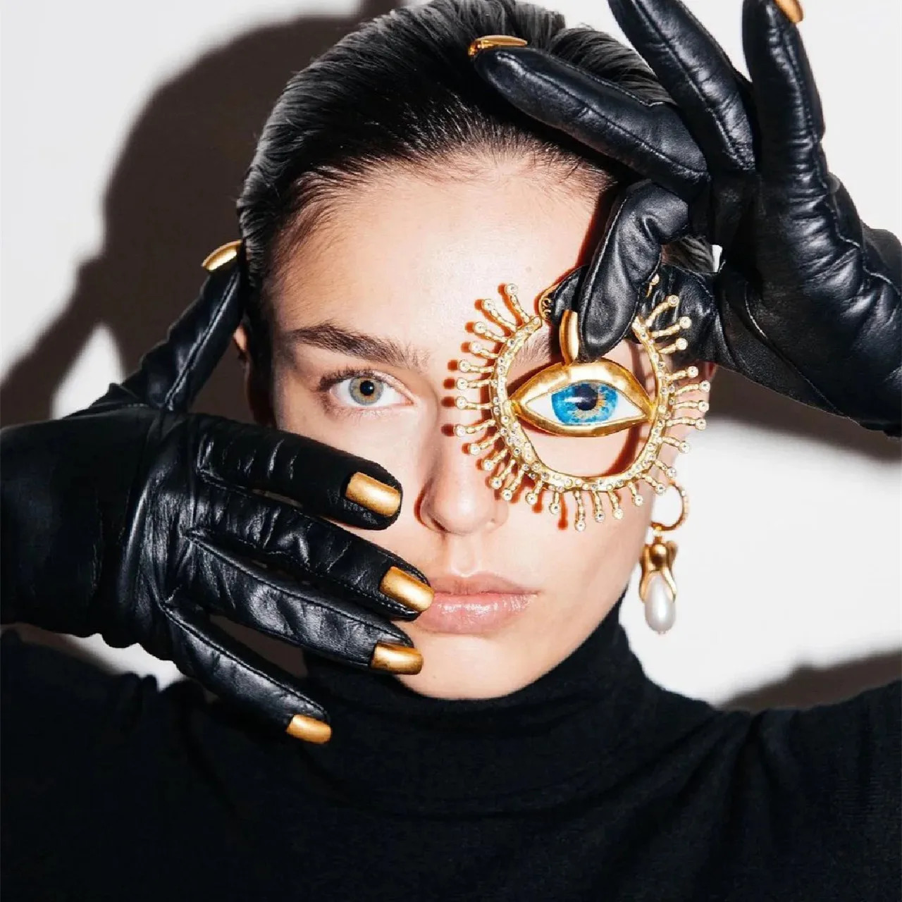 Exaggerated Baroque Style Alloy Big Eyes Hoop Earrings For Women Fashion Jewelry Vintage Ethnic Ears Accessories Arrival 251016