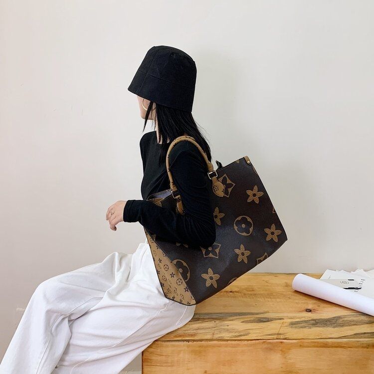 Designer bag 2025 hot Commuter Classic Printed Handheld Tote Bag Large Capacity Fashion Shoulder Bag for Women brown green