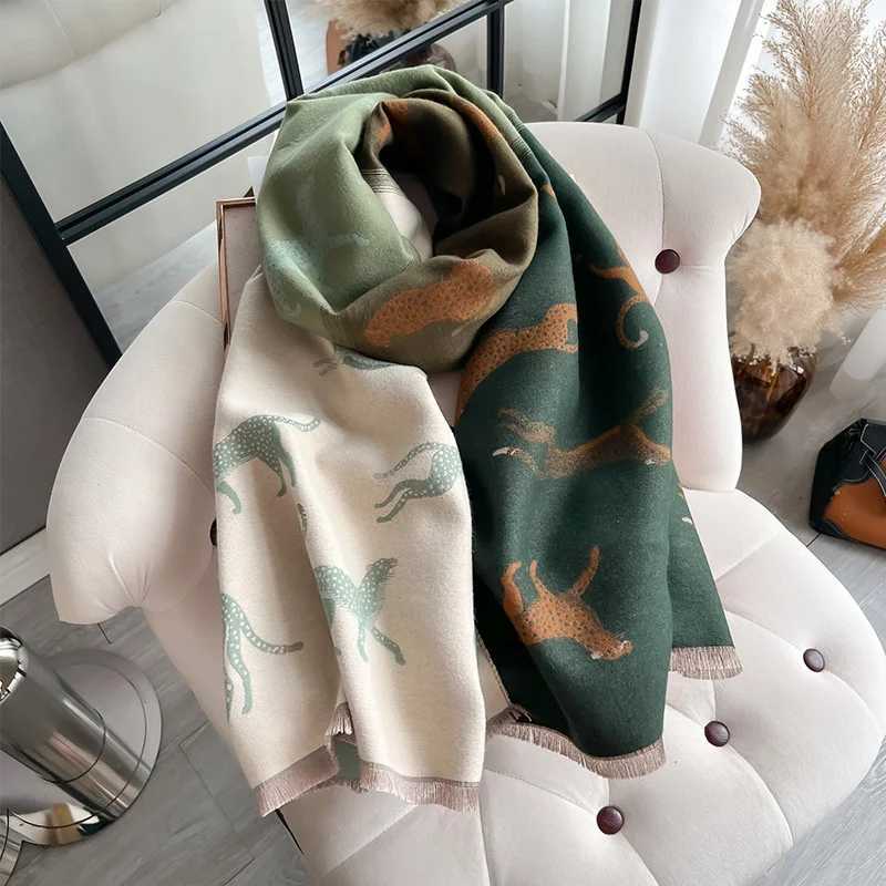 2024 Luxury Travel Poncho Warm Cashmere Scarf Women Thick Blanket Winter Bufanda Shawl Print New Wraps Female Stoles C251017