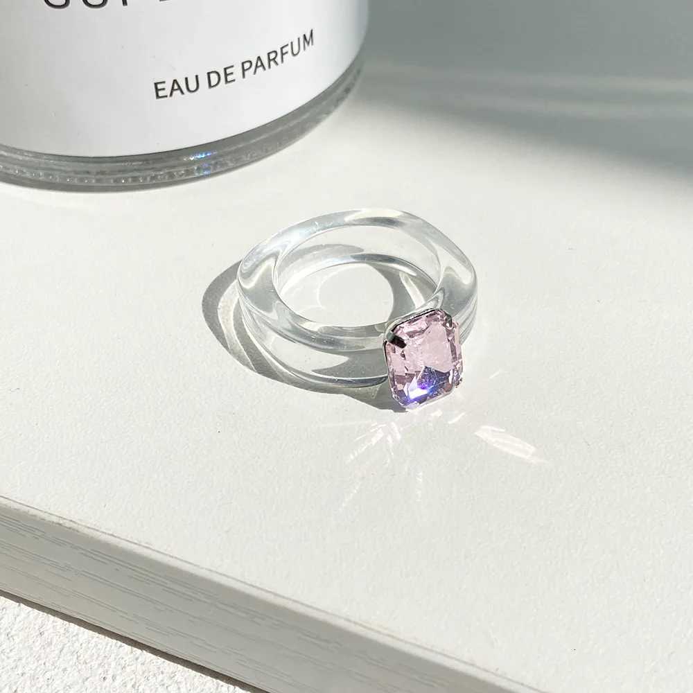 HI MAN Fashion Simple Inlaid Colorful Zircon Resin Ring Women Sweet Cute Birthday Party Commemorative Jewelry Gift Z251017