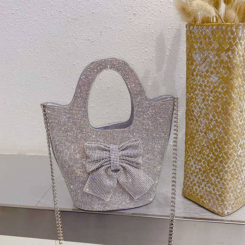 Stylish French shiny inflexible diamondencrusted bow bucket bag simple celebrity personalized portable messenger bag Z251017