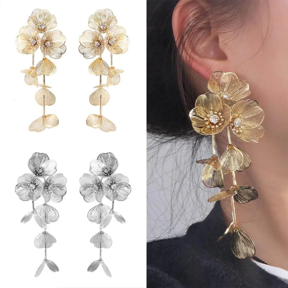 Exaggerated Big Flower Long Tassel Earrings Light Temperament Women Earrings Advanced Sense Metal Stud Earrings Wedding 251016