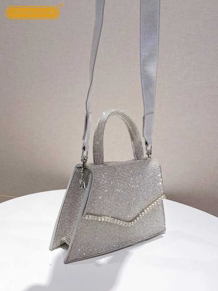 Shiny Diamonds Shoulder Bag Women Comfortable Wide Strap Crossbody Bag Fashion Flap Ladies Handbag Party Silver Crystal Totes Z251017