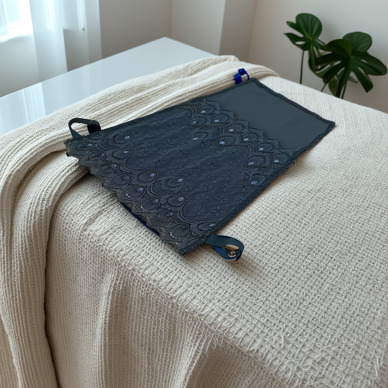 1PCS--7PCs Lace Cleavage Cover Up Women Camisole Elastic Band Clip-On Camisole Bras Insert Wrapped Chest Protection Covering Tube Top