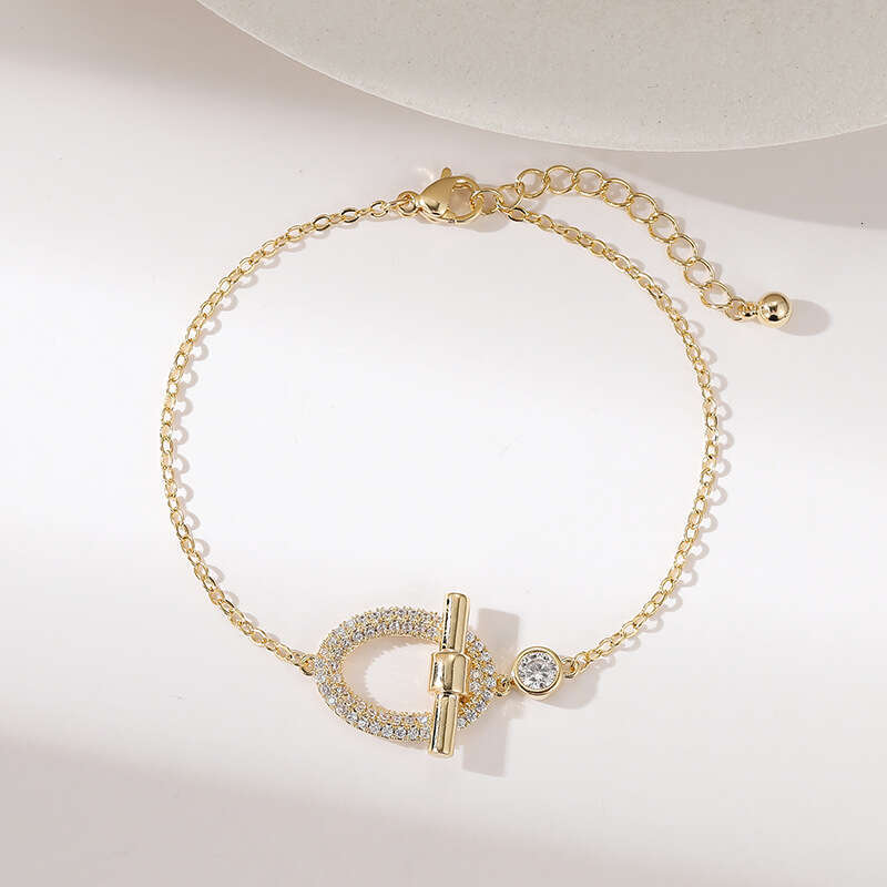 Small Q-shaped Pig Nose Simple Exquisite Super Shiny Full Dia Niche High-end K Gold Bracelet New Jewelry