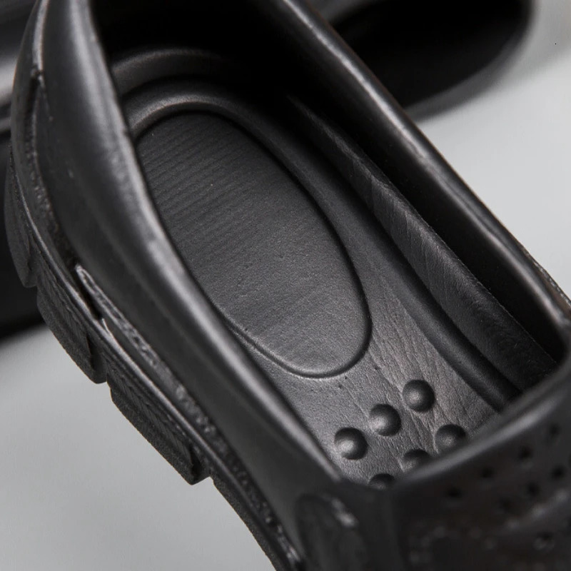 Fashion Leather Mens Casual Shoes Nonslip EVA Chef shoes Men Waterproof Loafers Comfort Soft soled Men Driving shoes Plus Size 251013