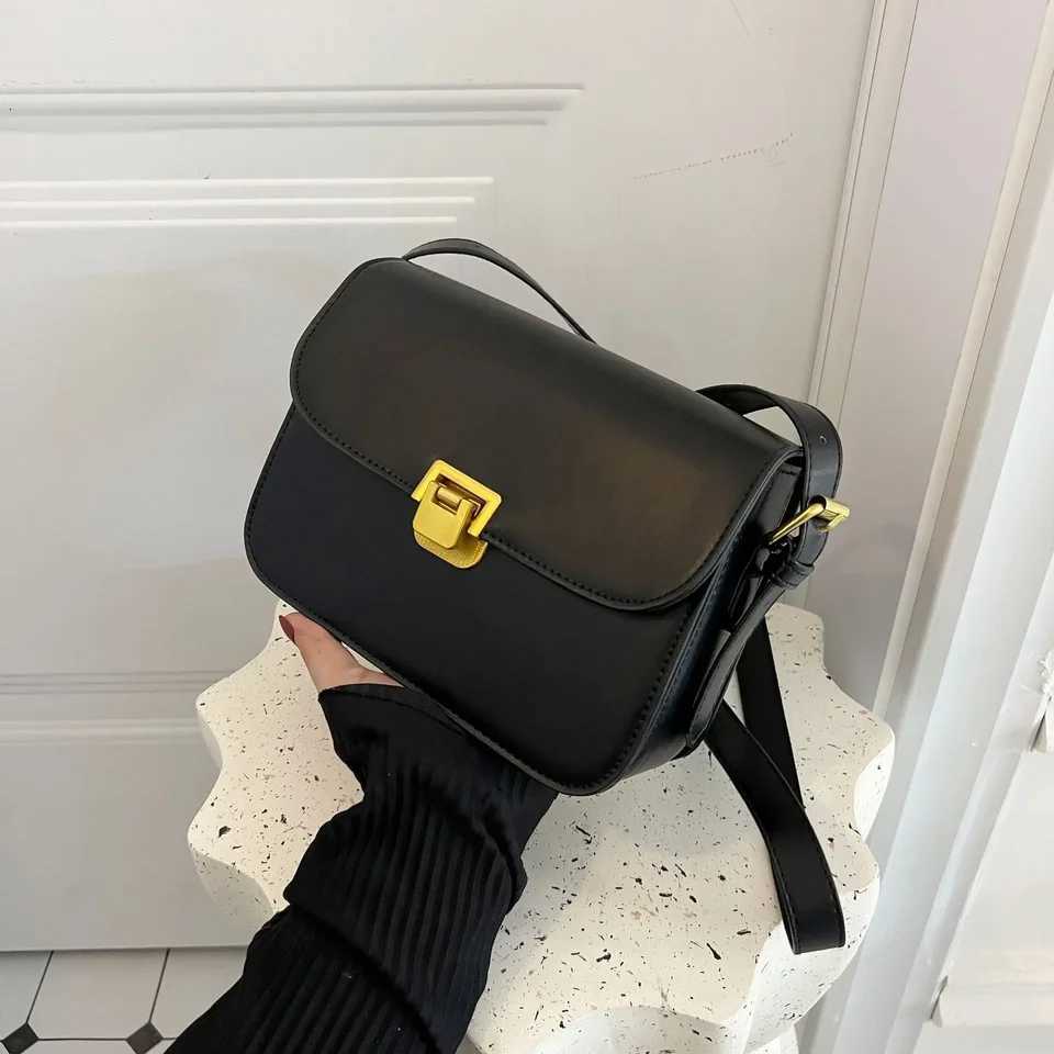 Luxury Designer New Wens PU Leather Shoder Bag Trend Brand Small Square Bags Handbag Fi Messenger Bags Underarm Bag1 D251017