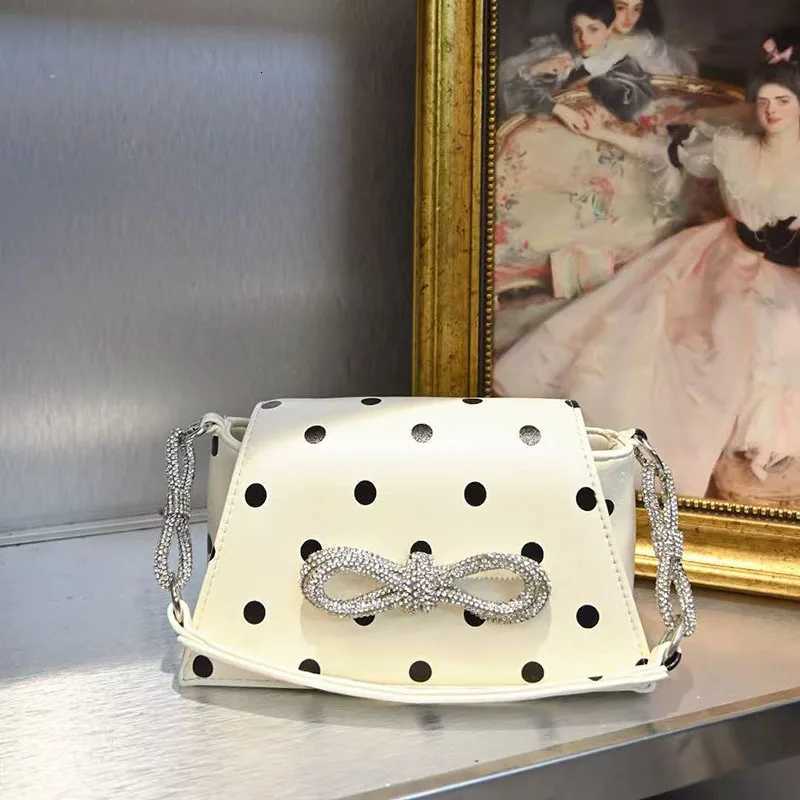 Feng Xiaoxiangfeng Handbag Polka Dot Harajuku Butterfly Decorative Shoulder Underarm Bag Trendy Personality Bag Z251017