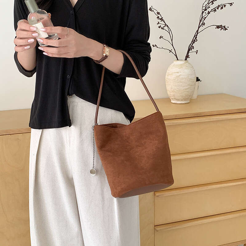 Autumn Winter New Suede Leather Elegant Fashion Bucket Bag Large Capacity Versatile High-End Commuter Handbag For Women B5