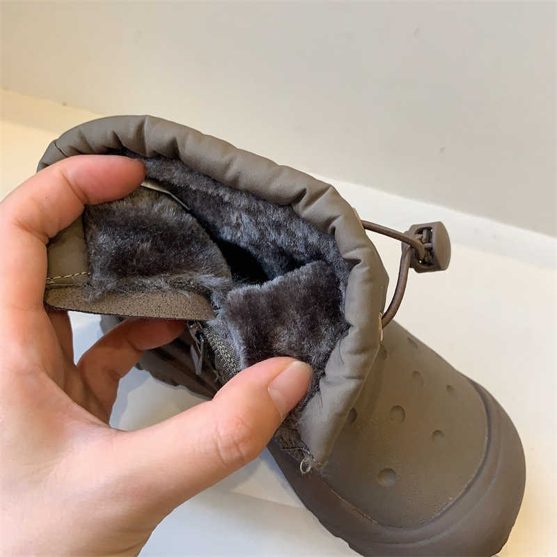 Childrens Snow Boots 2025 Winter Girls Thick Cotton Shoes with Fleece Lining Boys Cotton Boots Warm Baby Shoes Waterproof W251017