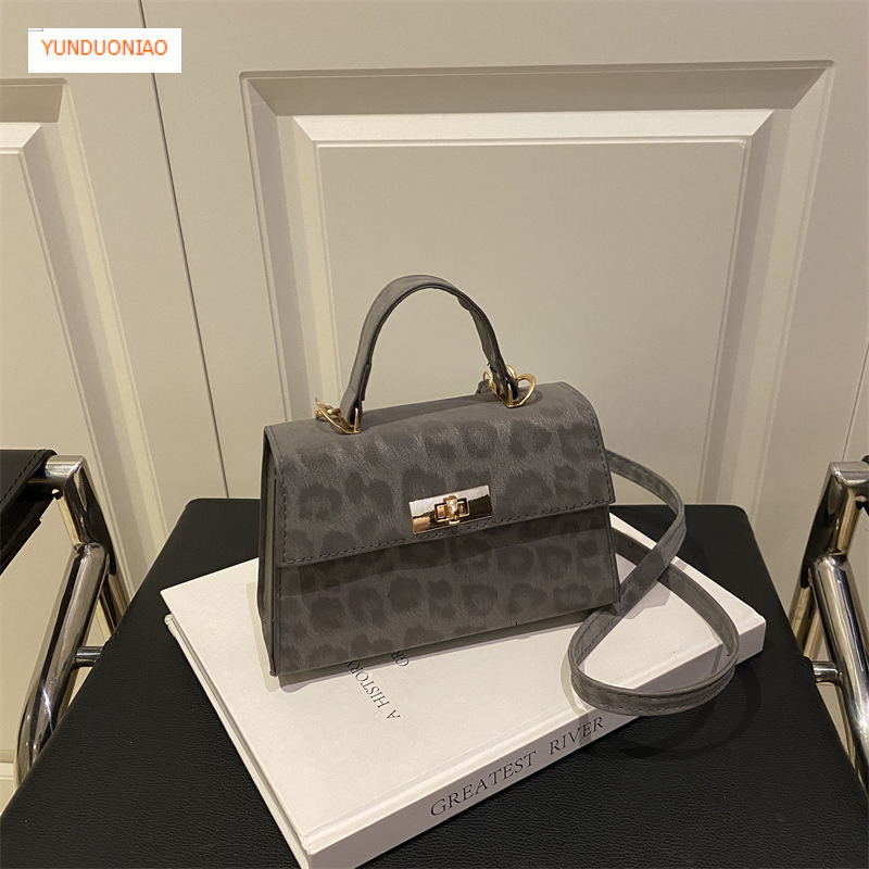 Women's shoulder bag new fashion retro style women's crossbody bag autumn and winter new designer bag matte luxury handbag