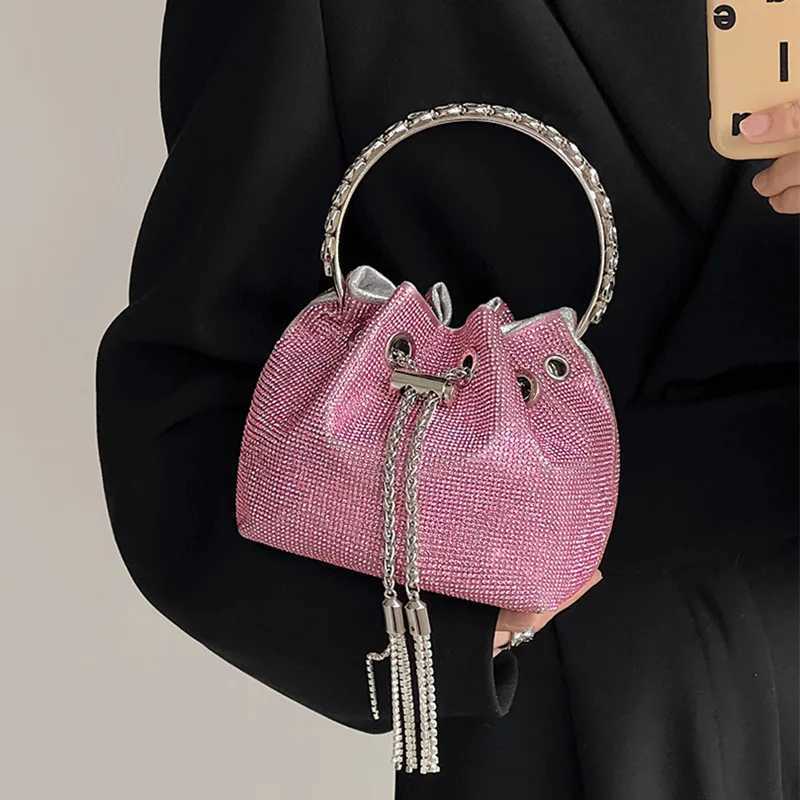 Diamond Tassel Evening Clutch Bag Women Luxury Designer Chain Metal Ring Handle Shiny Crystal Bucket Purse Bridal Wedding Party Z251017