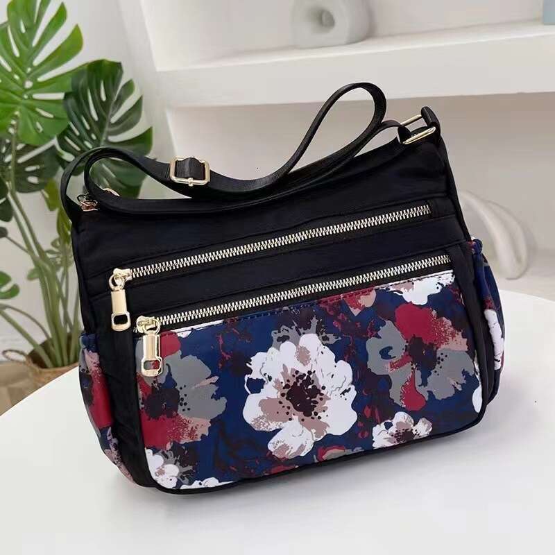 New Floral Crossbody Middle-aged Elderly Women, Oxford Cloth Shoulder Street Selling and Night Market, Canvas Bag for Women