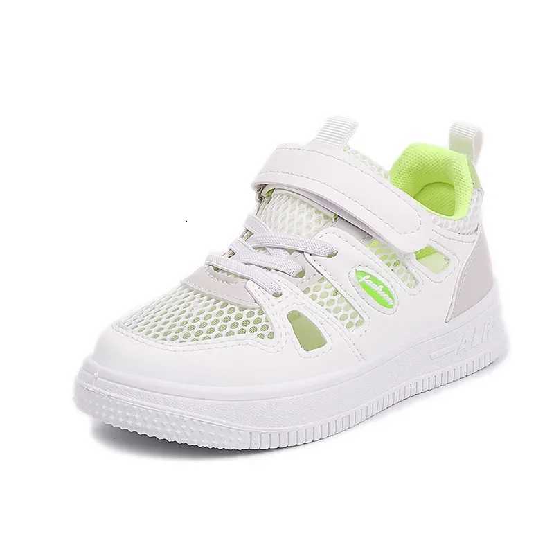 Childrens Summer Hollow Casual Sneakers Soft Sole Kids Shoes Hookloop Children Skate Shoes Nonslip Soft Sole Cute BearsT251017