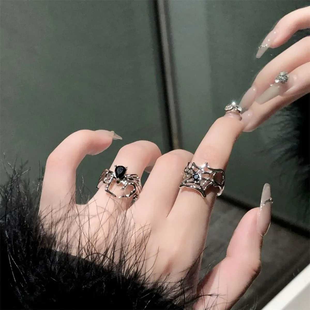 Gothic Punk Style Spider Opening Ring for Women Men Vintage Creative Animal Rings Hip Hop Fashion Party Jewelry Halloween Gifts Z251017